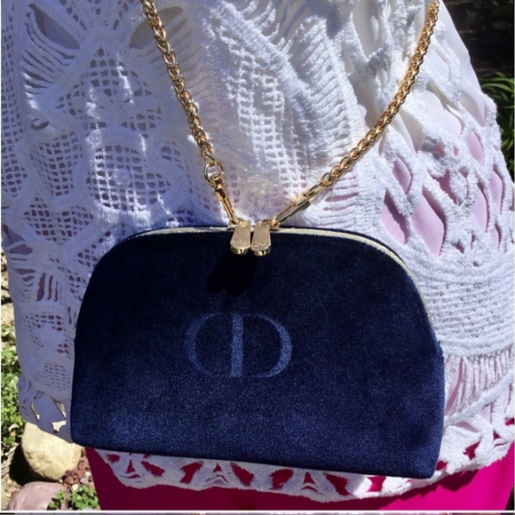 NIB DIOR CROSSBODY BEAUTY BAG - Picture 2 of 8